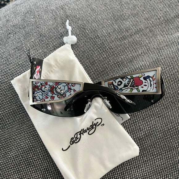 Ed Hardy Sunglasses - Picture 4 of 10
